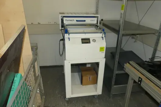 Formech - Vakuum-Tiefziehmaschine