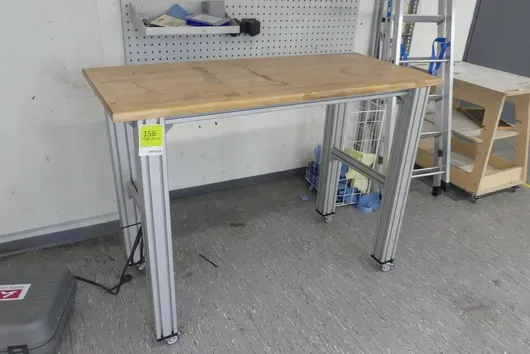 Table de travail - sans contenu