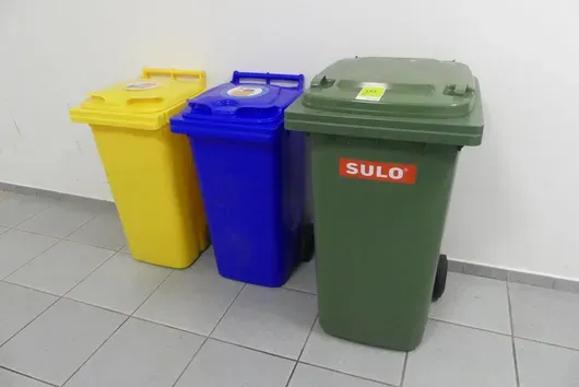 3x Trieurs de déchets