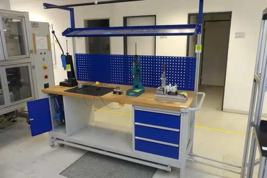 Table d'atelier - mobile