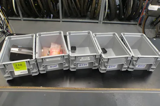 5x Box with contents