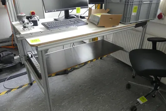 Table de travail, sans contenu