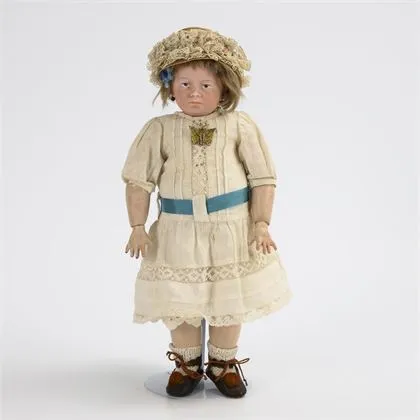 Rare fille caractère avec bouche fermée. Cuno & Otto Dressel