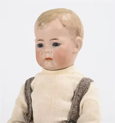 Garçon de caractère à tête pleine avec corps Toddler. Kämmer & Reinhardt