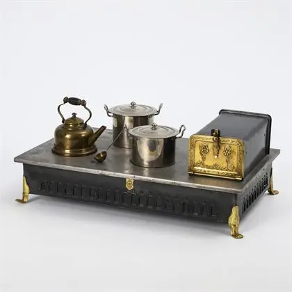 Rare cuisinière d'enfant avec four superposé. Märklin
