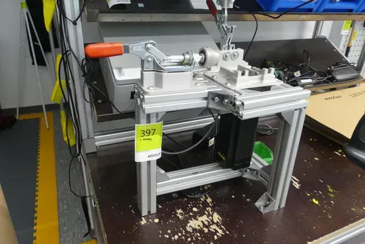 Assembly / testing device