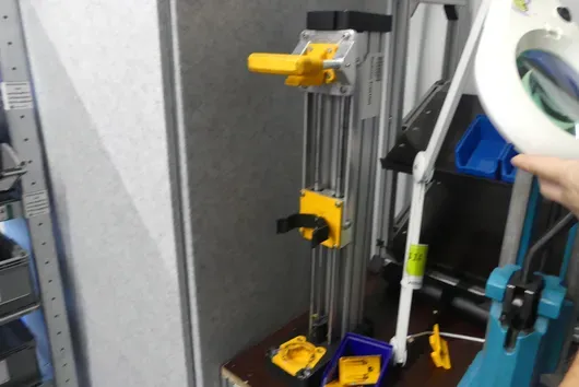 Assembly / testing device