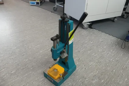 MÄDER handhevelpers APZ T2-50, 2,5 kN