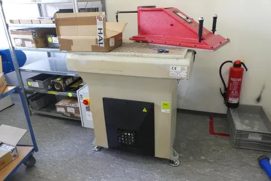 tech.co Glaser stansmachine, type 1038CN