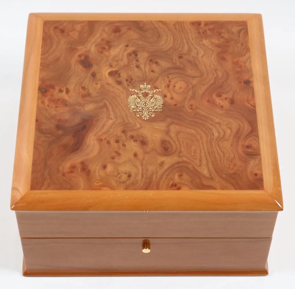 Faberge. – Écrin à bijoux exclusif avec 7 compartiments pour le rangement des bijoux