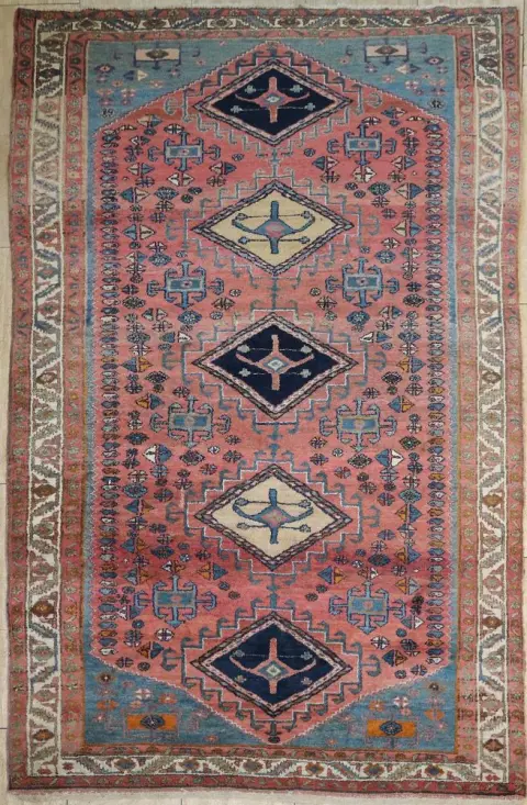 Caucase – probablement Shirvan avec 5 losanges et