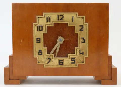 Pendule de cheminée. – Art déco