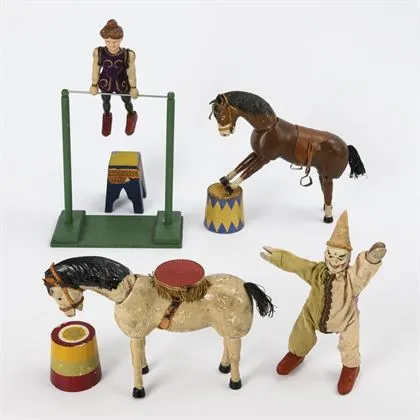 Humpty Dumpty circus lot. Albert Schoenhut