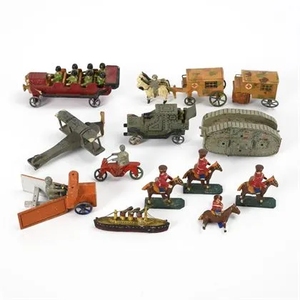 Konvolut mit Militär-Miniaturen. Erzgebirge