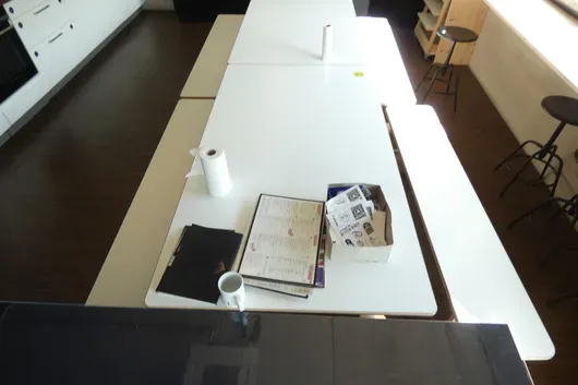Ensemble d'assise - 1x table + 2x banc
