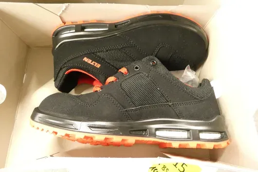 3 paires de chaussures de sécurité Elten