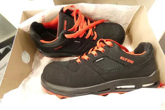 Paire de chaussures de sécurité Elten