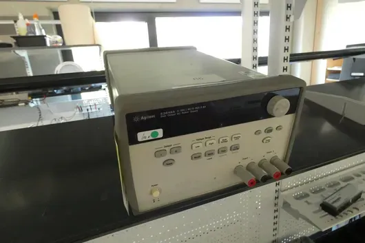 Agilent E3649A power supply