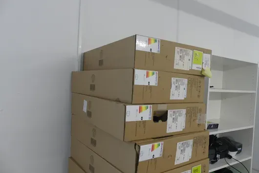 4x Moniteur LENOVO L27q-38