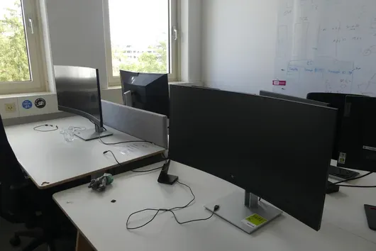 2x Moniteur incurvé HP