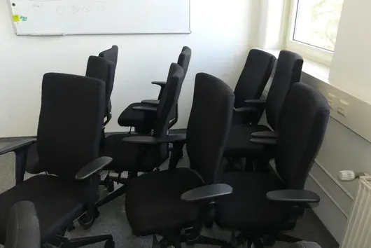 9x Bürostuhl