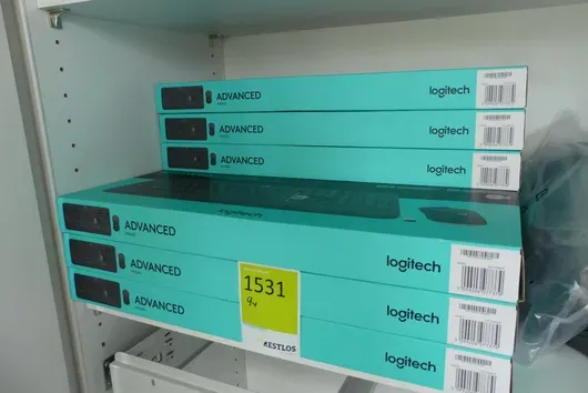 9x LOGITECH Tastatur
