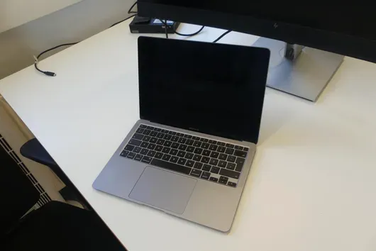 APPLE MacBookAir, ohne Zubehör