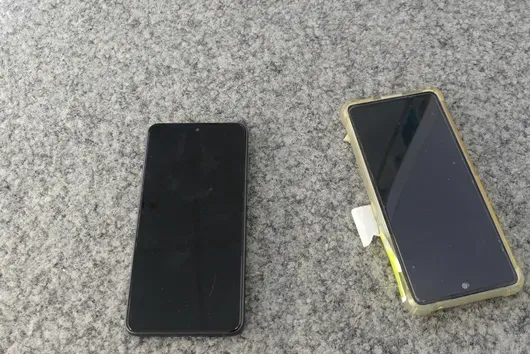 2x Samsung Galaxy A53 5G, sans accessoires