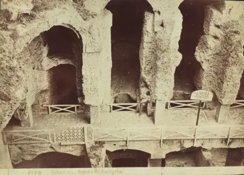 Rom. – Konvolut aus 106 Photographien um 1890