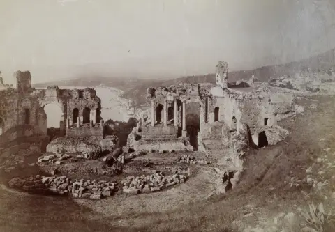 Sizilien. – 21 Photographien, u.a