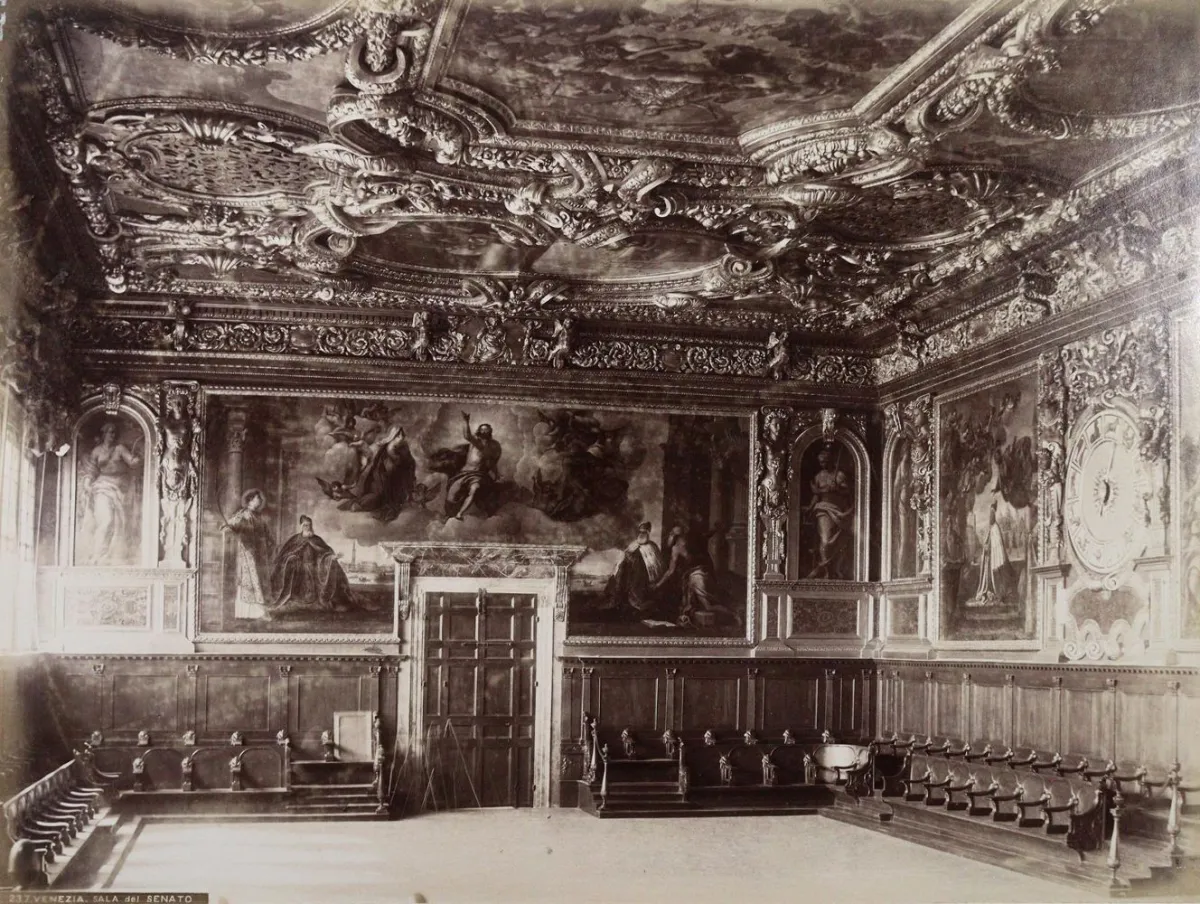 Venice. – 61 photographs, 2nd half 19th c.