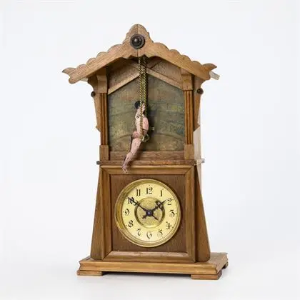 Horloge automatique ou horloge de table "Akrobat".. Junghans (Thomas Haller)