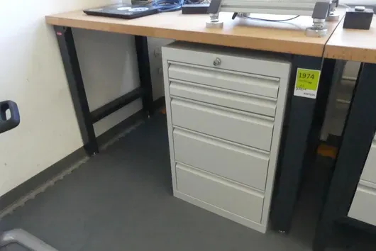 Workbench with workshop drawer cabinet, without contents