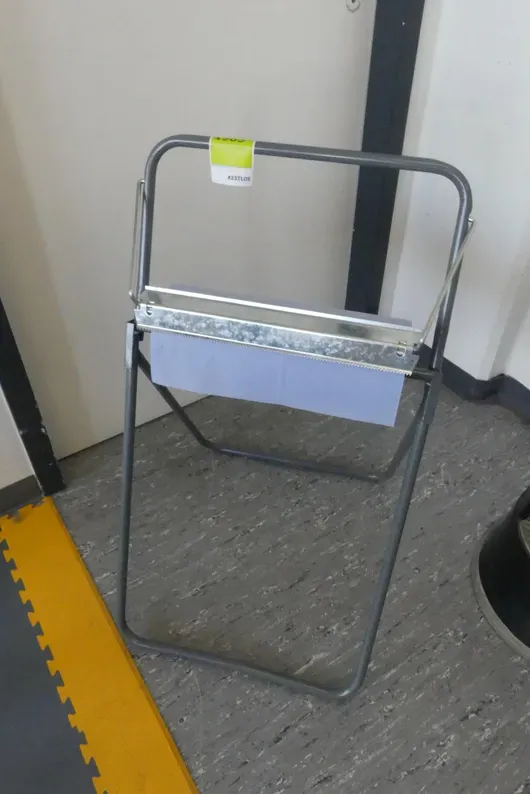 Handtuchrollenhalter