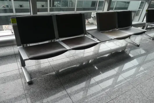 Banc d'aéroport Kusch&Co, 4 places