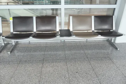 Banc d'aéroport Kusch&Co, 4 places