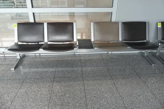 Banc d'aéroport Kusch&Co, 4 places