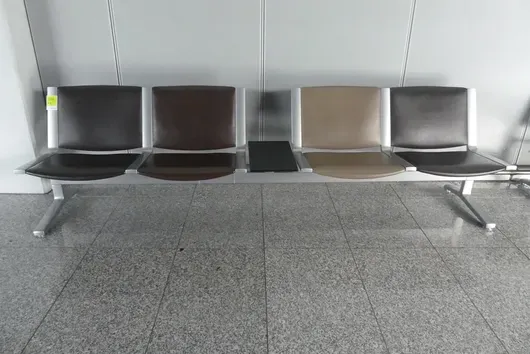 Banc d'aéroport Kusch&Co, 4 places