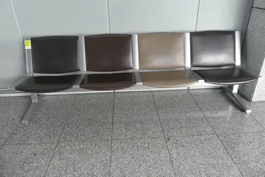 Banc d'aéroport Kusch&Co, 4 places