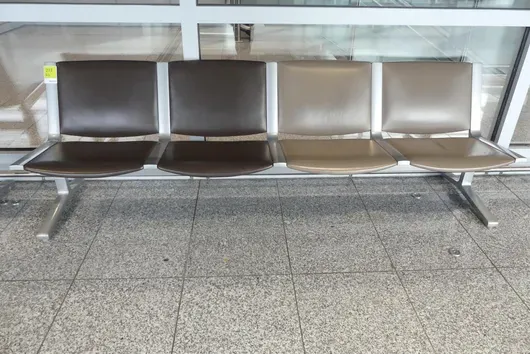 Banc d'aéroport Kusch&Co, 4 places