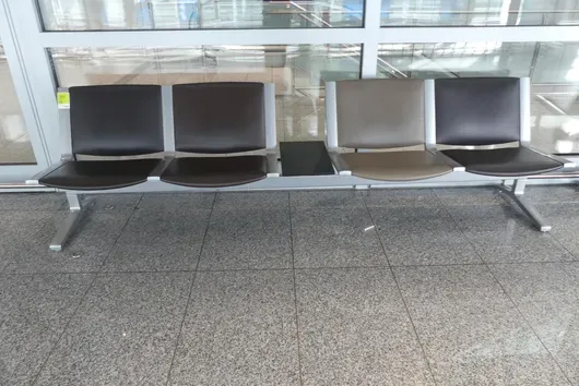 Banc d'aéroport Kusch&Co, 4 places