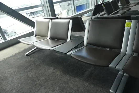 Banc d'aéroport Kusch&Co, 2x 3 places
