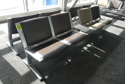 Banc d'aéroport Kusch&Co, 2x 4 places