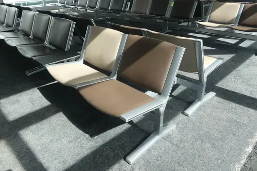 Banc d'aéroport Kusch&Co, 2x 3 places