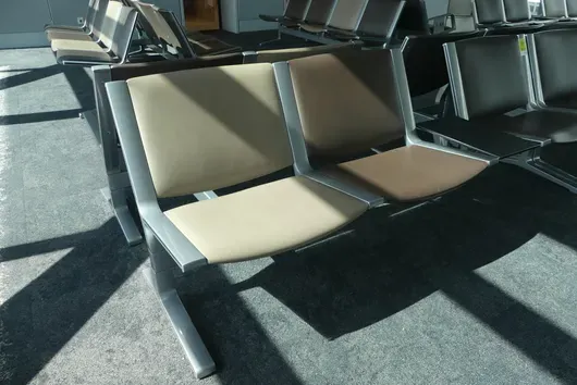 Kusch&Co Flughafenbank, 2x 3 Sitzplätze