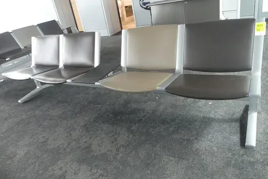 Banc d'aéroport Kusch&Co, 4 places