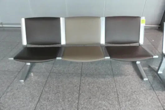 Banc d'aéroport Kusch&Co, 3 places