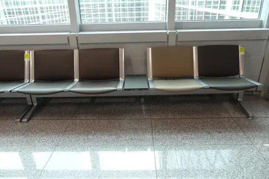 Banc d'aéroport Kusch&Co, 4 places