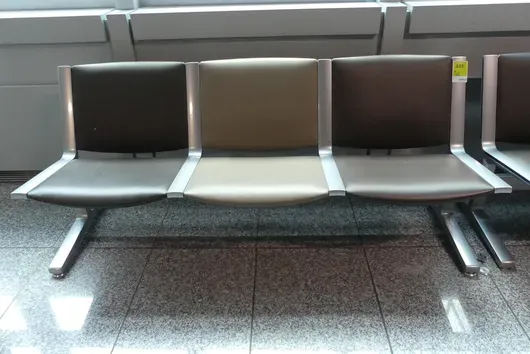 Banc d'aéroport Kusch&Co, 3 places