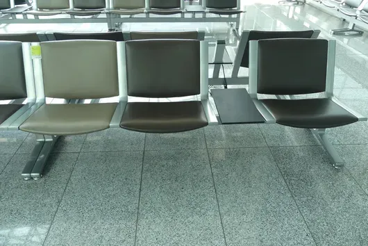 Banc d'aéroport Kusch&Co, 3 places